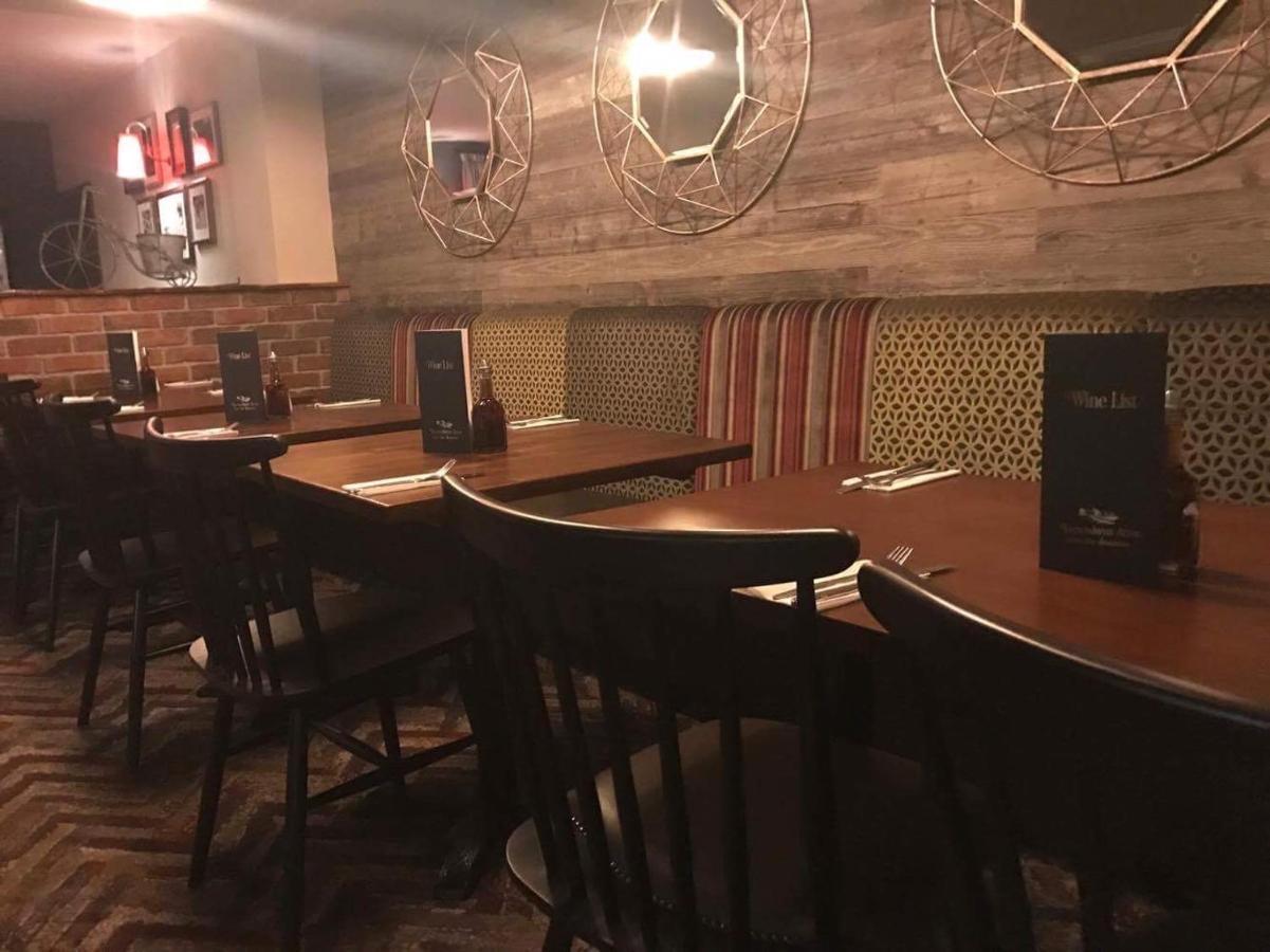The Ynyscedwyn Arms 3* Swansea
